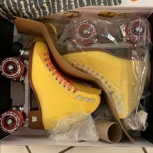 Moxi beach bunny skates size 5